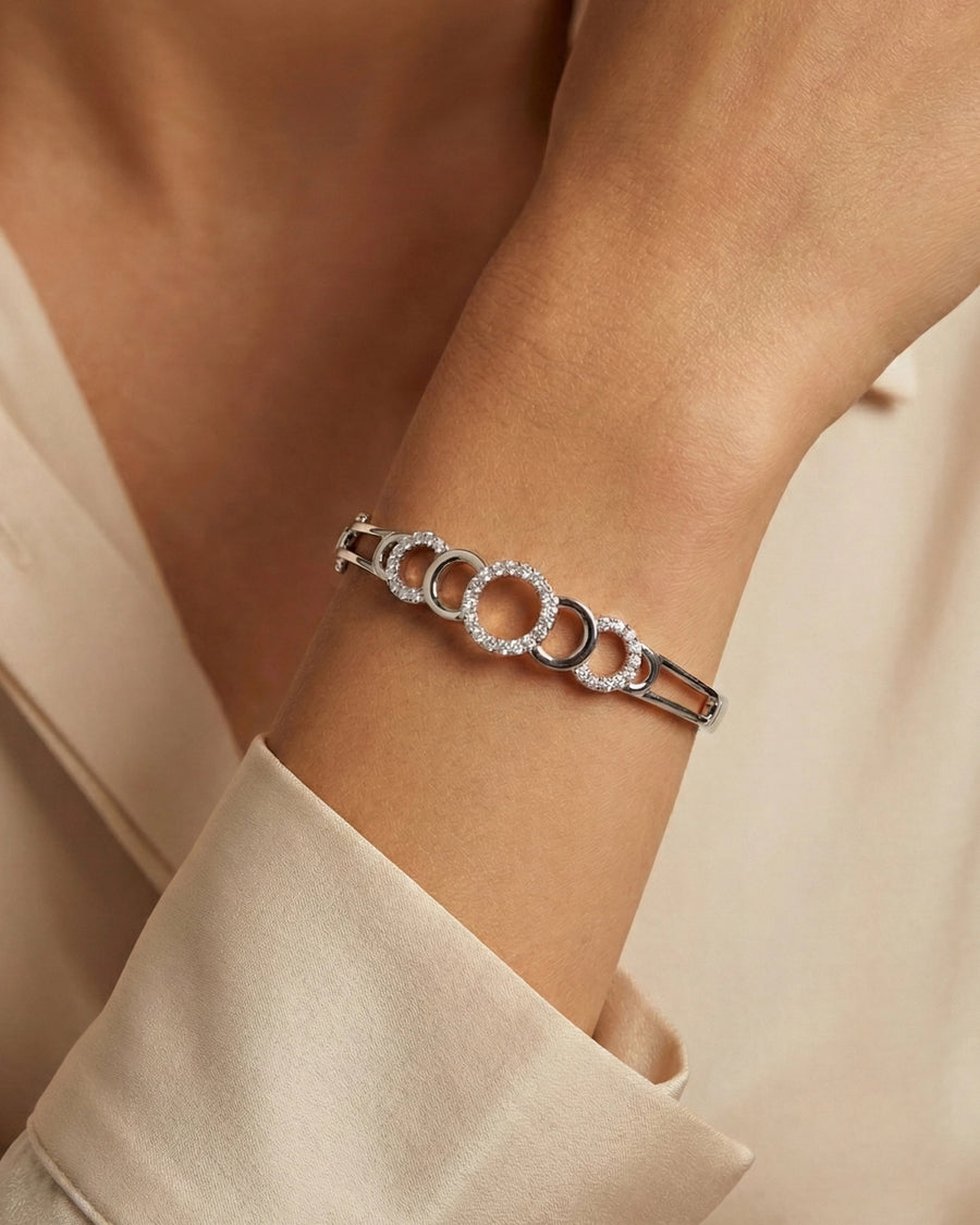 Infinity Aura Interlocking Circle Bangle – 925 Sterling Silver