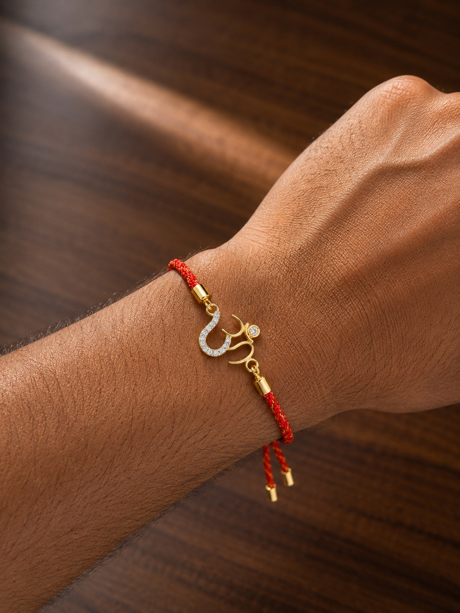 925 Sterling Silver Gold-Plated Om Charm Rakhi — detail of the adjustable slider clasp