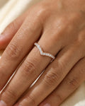 Glistening Wishbone V-Band – 925 Sterling Silver